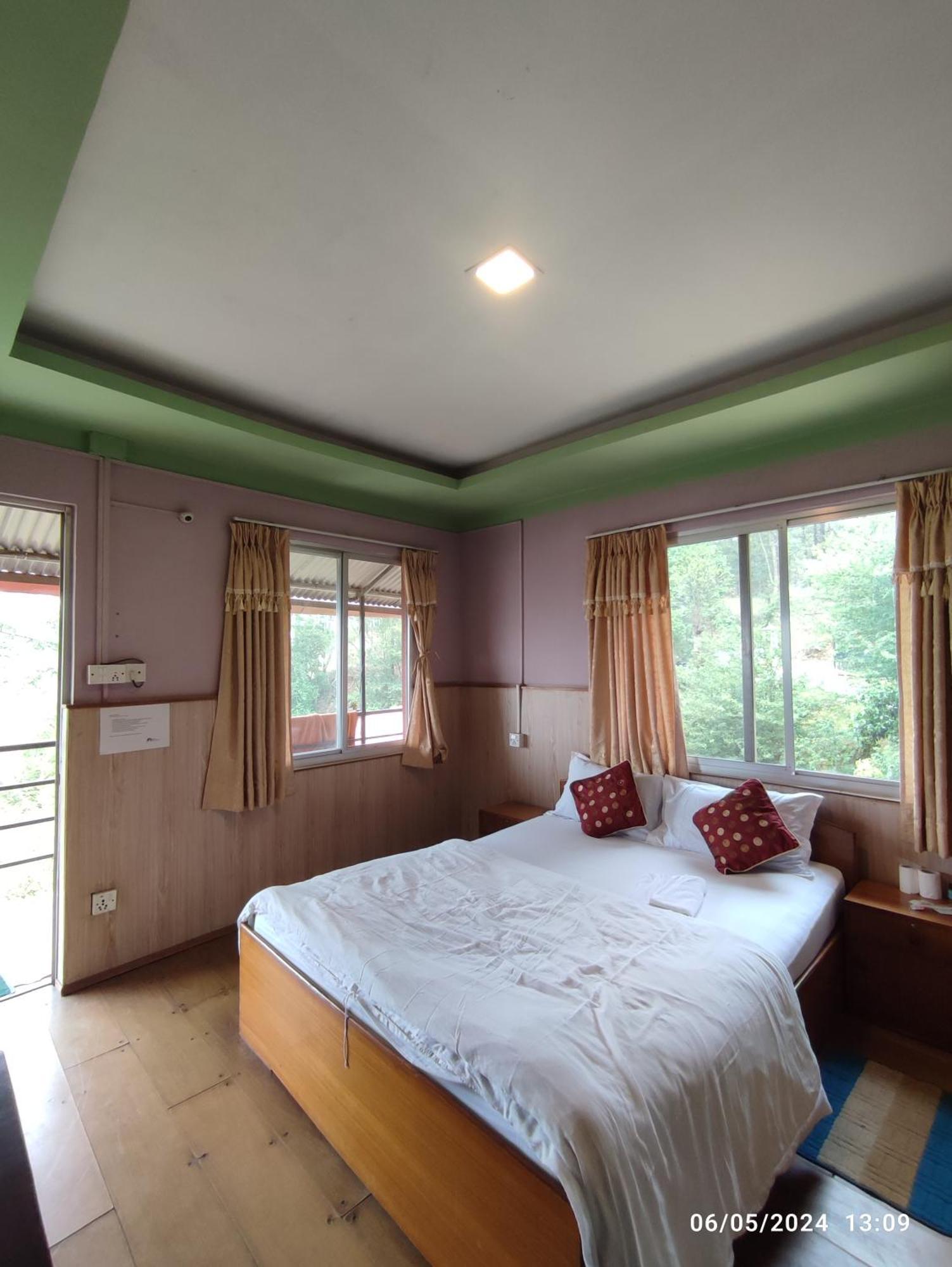 Hotel Mount Paradise Nagarkot Bagian luar foto