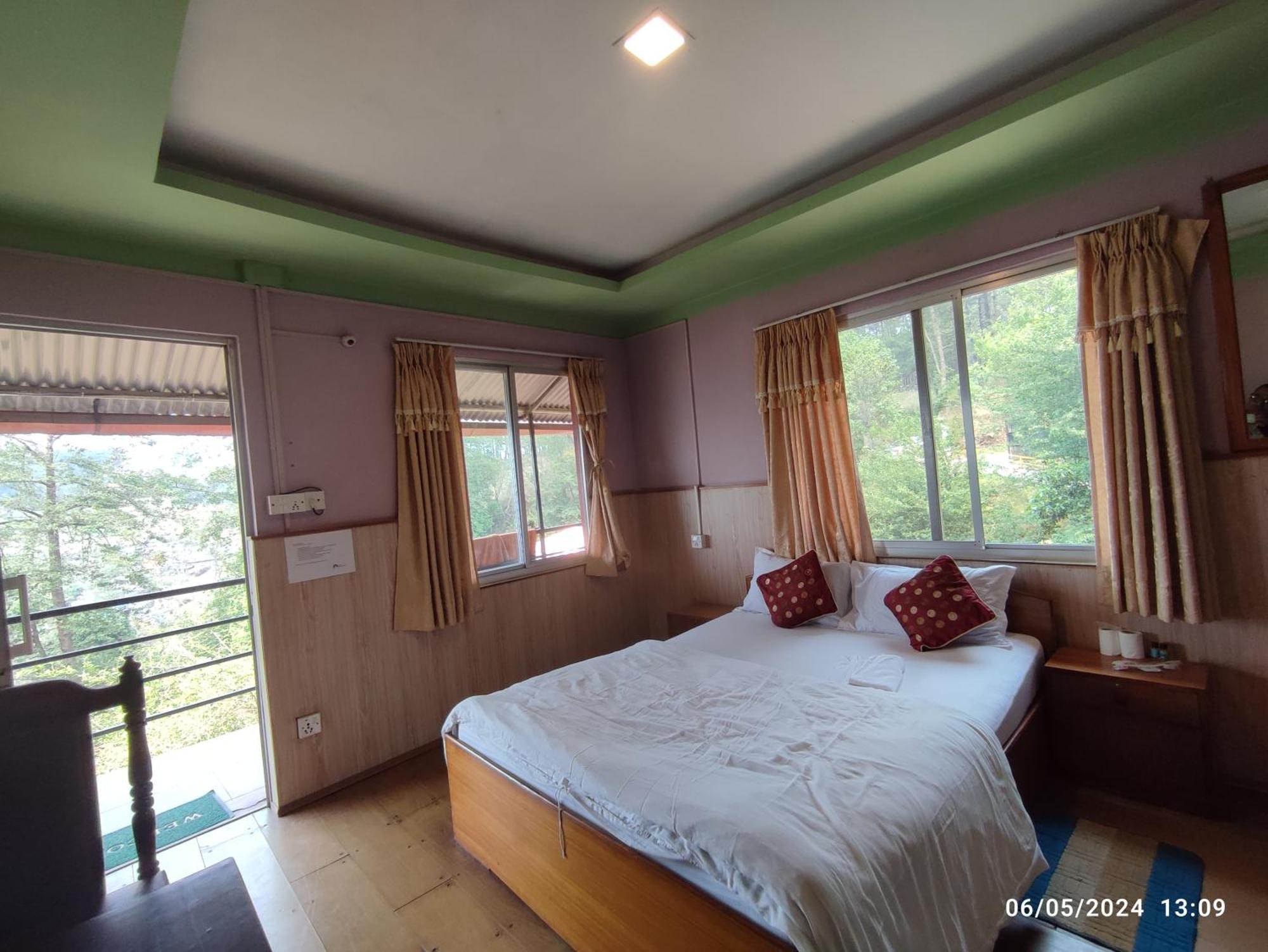 Hotel Mount Paradise Nagarkot Bagian luar foto