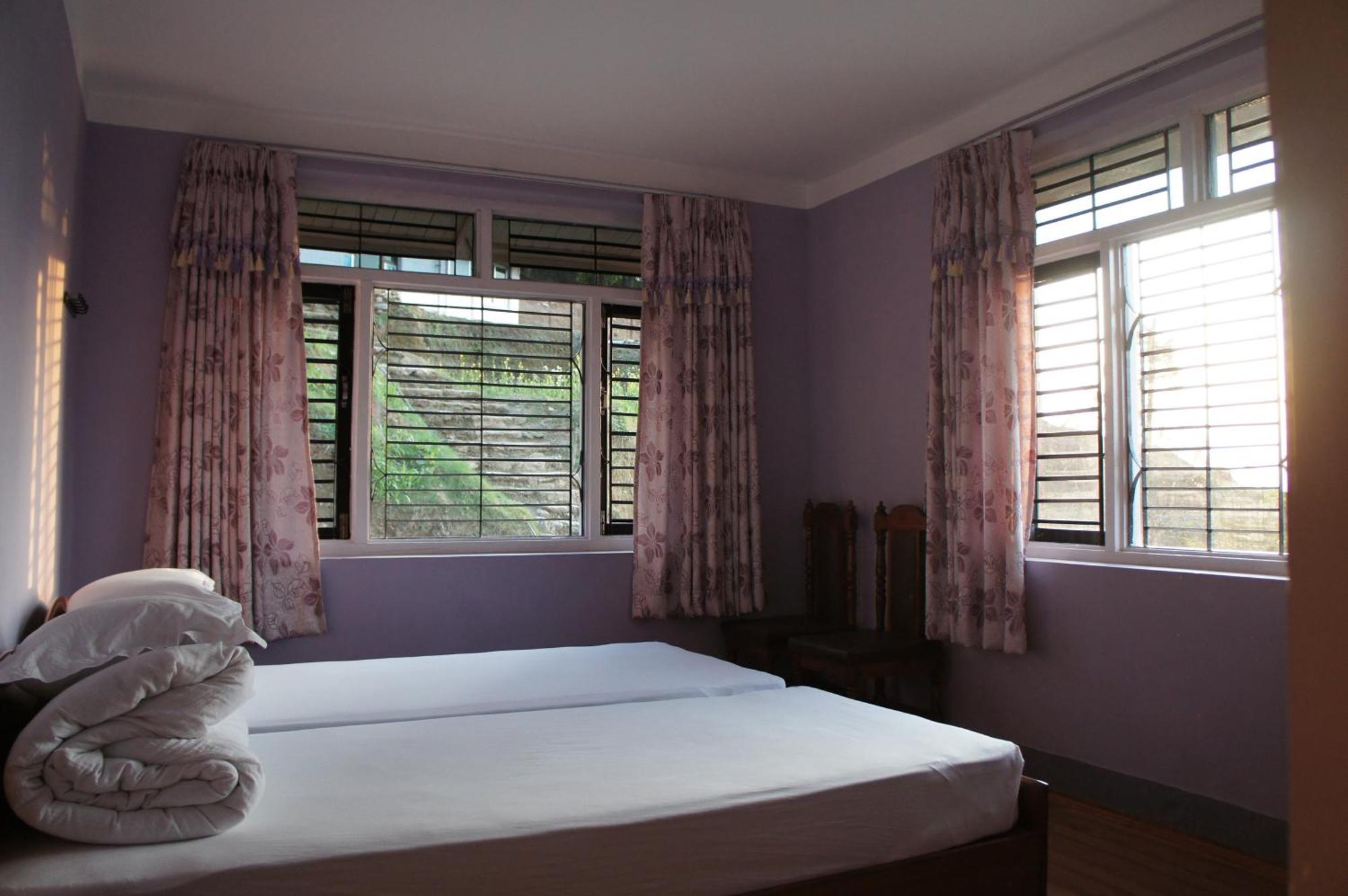 Hotel Mount Paradise Nagarkot Ruang foto